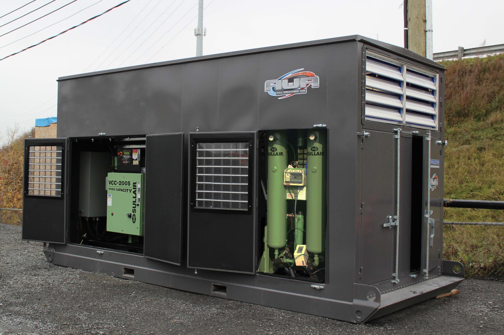 Mobile compressor room exterior solution open door for easy access to equipment Champlain Bridge construction
