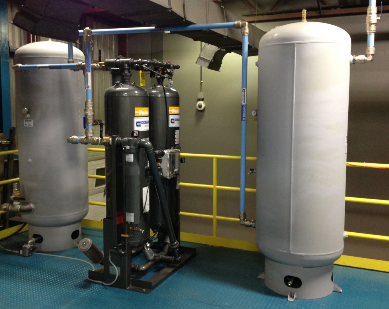 Air Tank with parker dryer